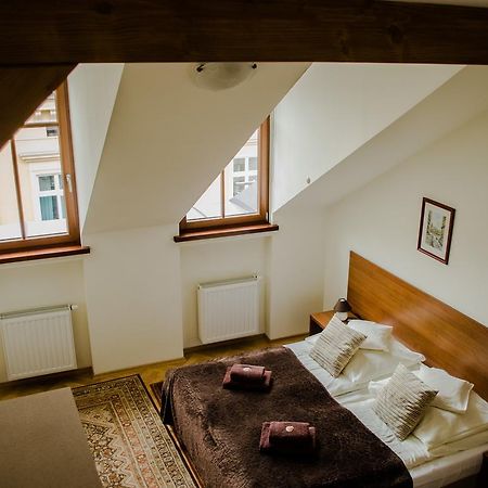 Royal Route 29 Comfort Rooms Krakau Buitenkant foto