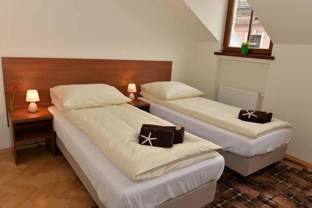 Royal Route 29 Comfort Rooms Krakau Kamer foto