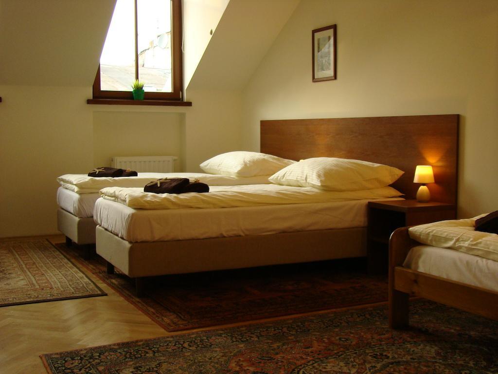 Royal Route 29 Comfort Rooms Krakau Kamer foto