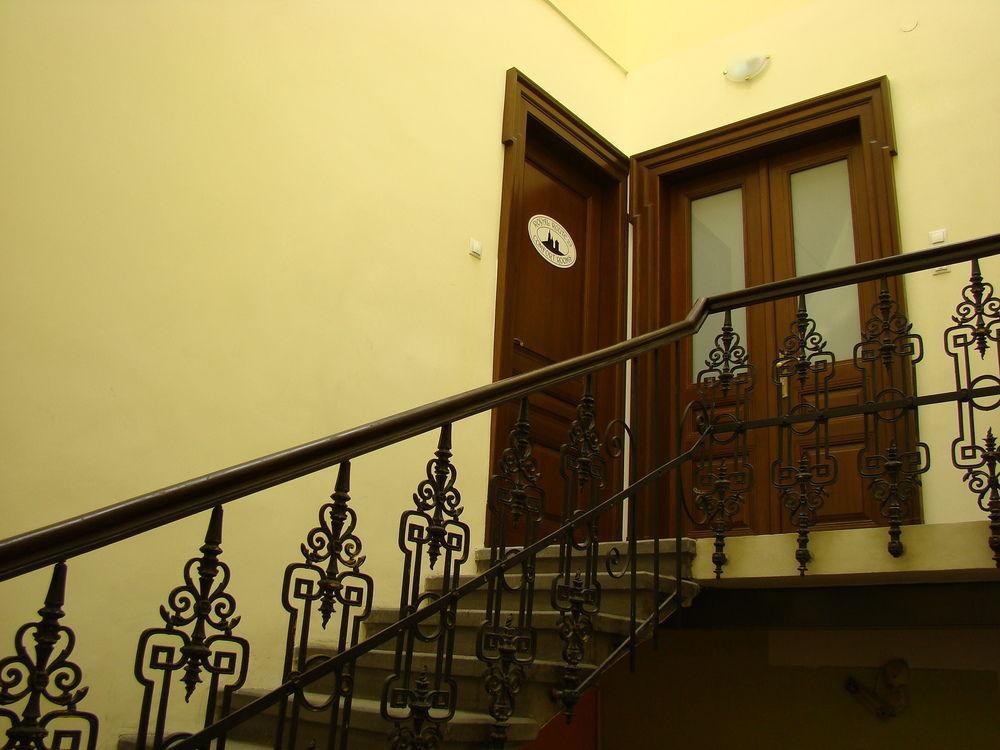 Royal Route 29 Comfort Rooms Krakau Buitenkant foto