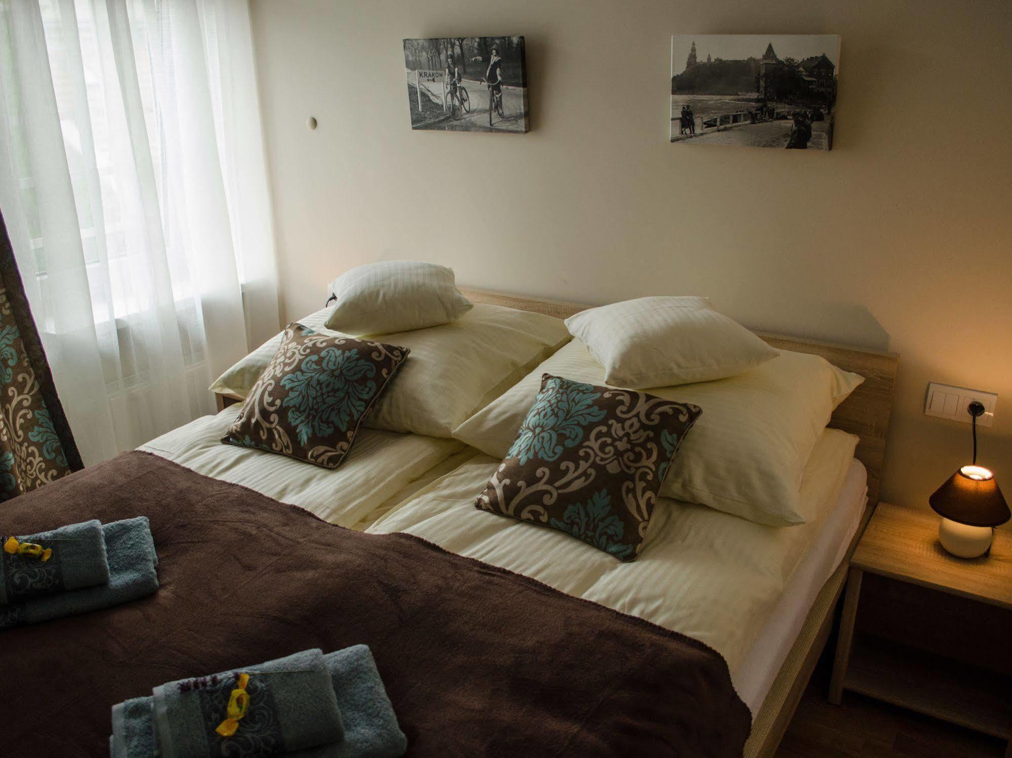 Royal Route 29 Comfort Rooms Krakau Buitenkant foto