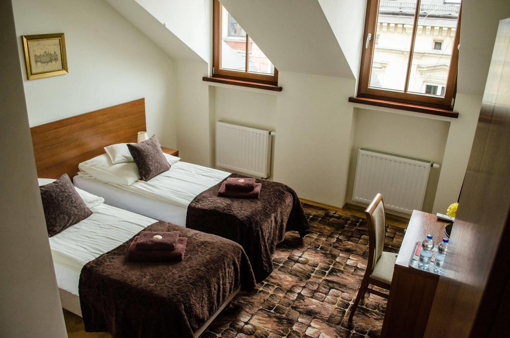 Royal Route 29 Comfort Rooms Krakau Buitenkant foto